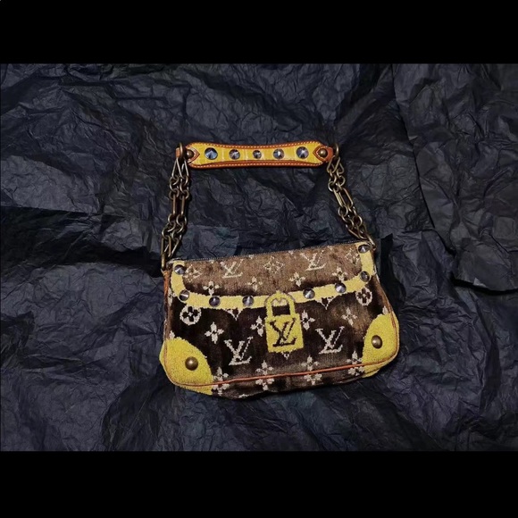 louis vuitton handbag - Picture 1 of 5